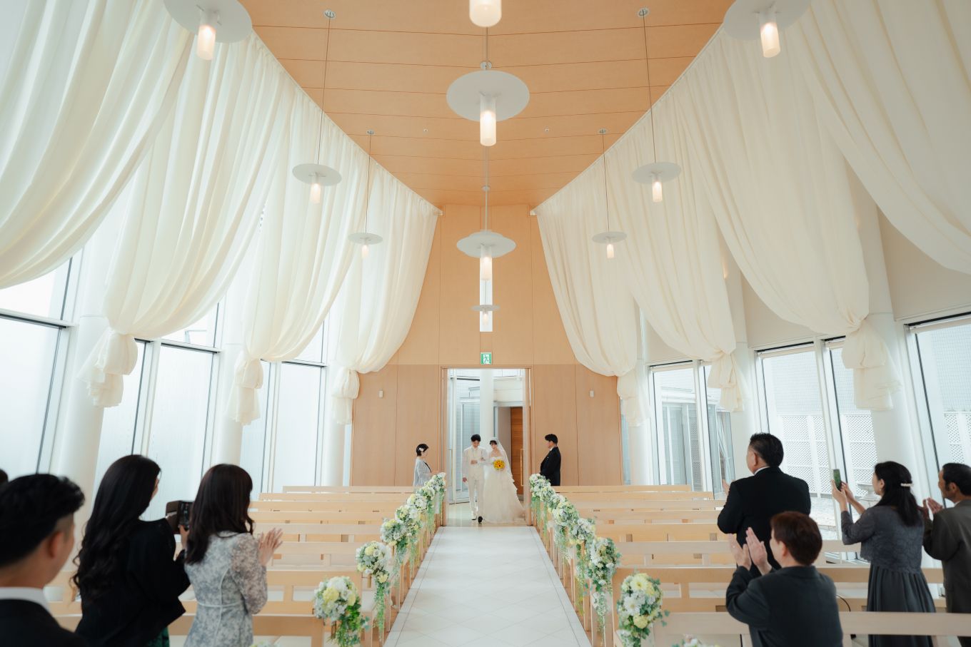 皆様に見守られながらのアットホームな結婚式！